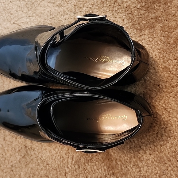 Gianvito Rossi Patent Leather Booties - Picture 15 of 16